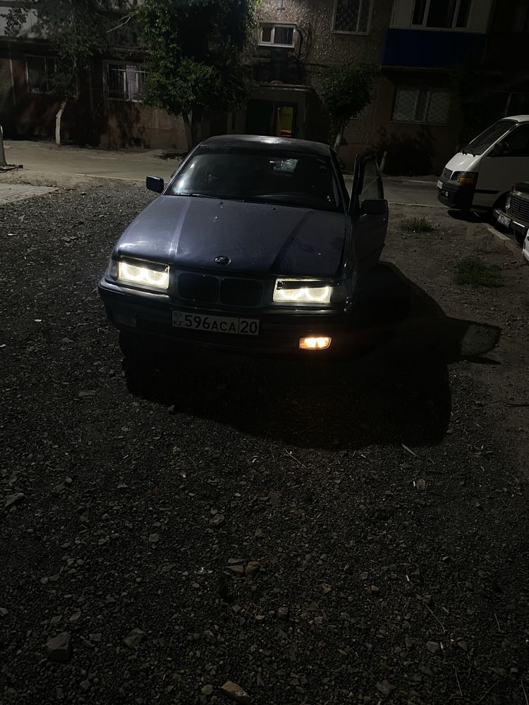 Продам БМВ е36 срочно
