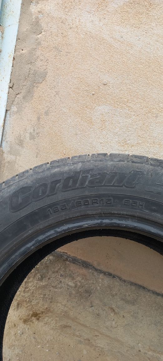1шт дөңгелек 195/65. R15 сатылады.