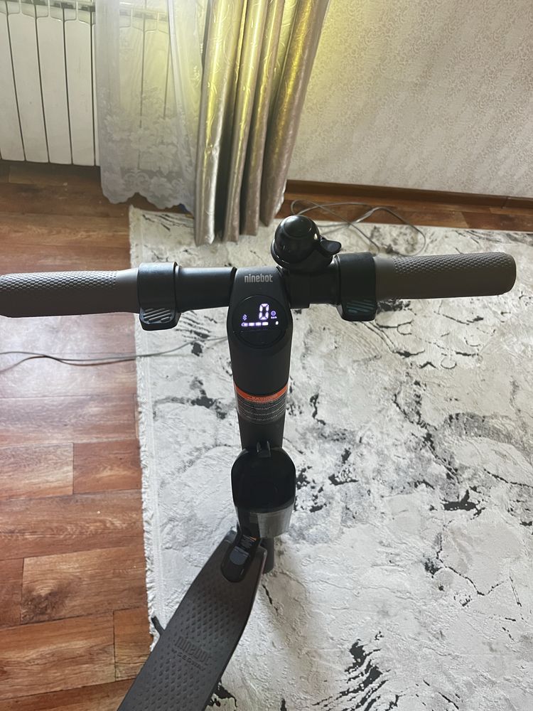 Самокат ninebot es4