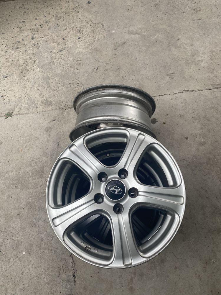 Продаю диски R16 Hyundai (оригинал)