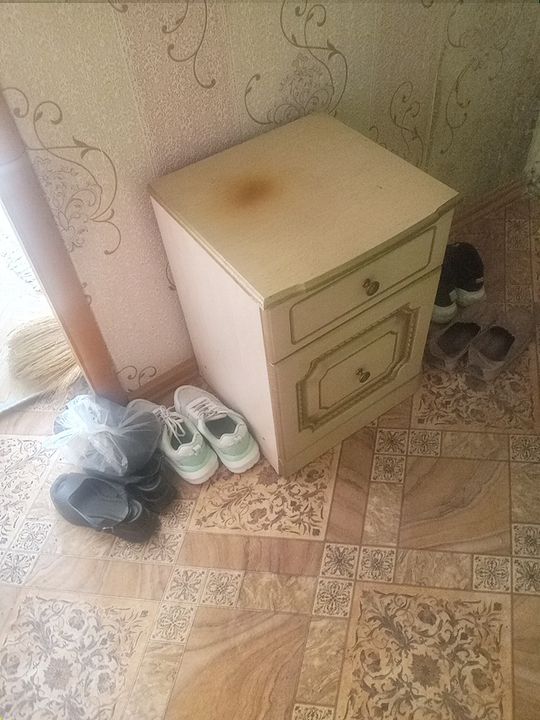 Тумбочка 1штуки б