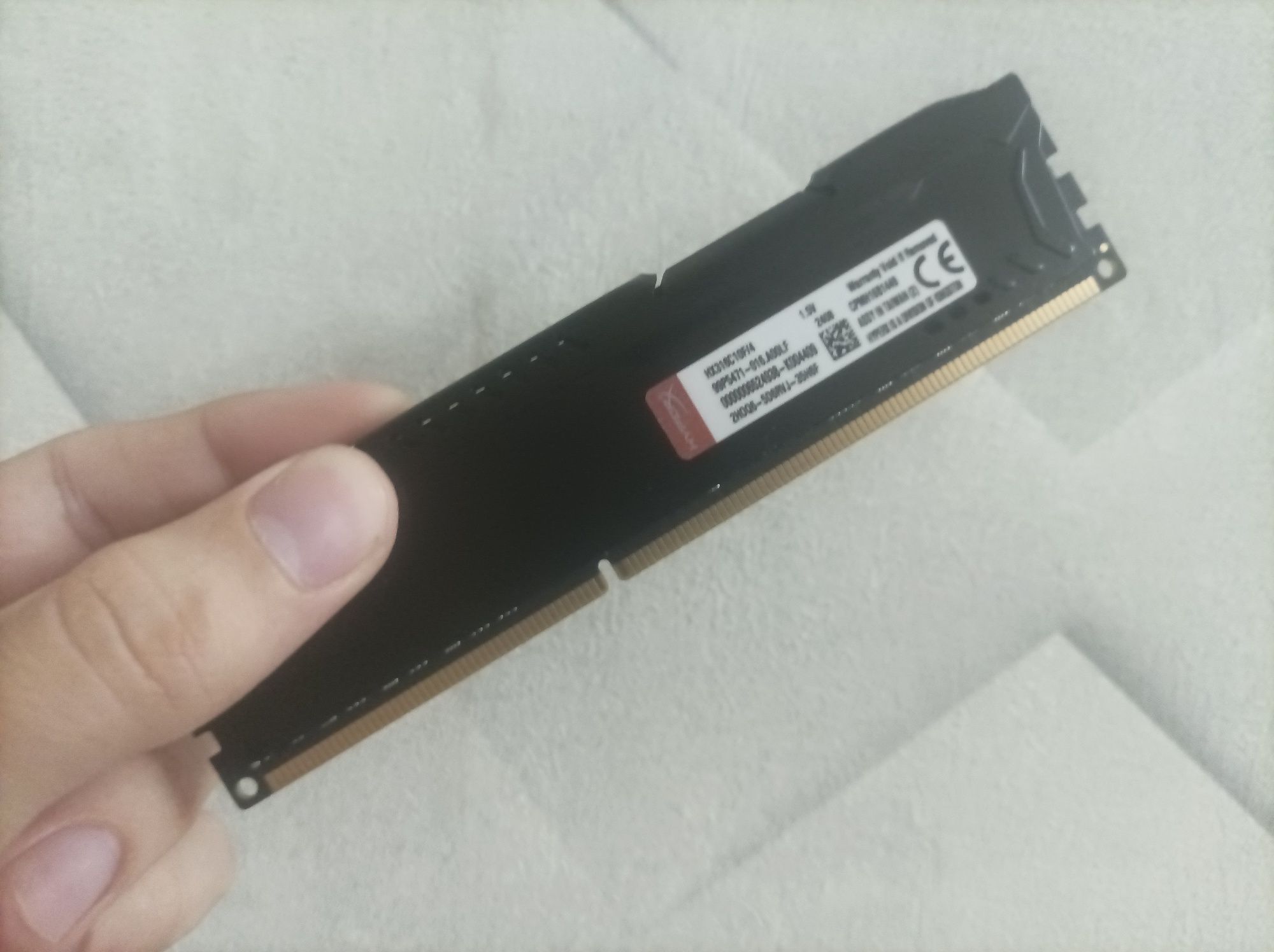 Продам быстро оперативную память DDR3 HYPER X FURY Kingston