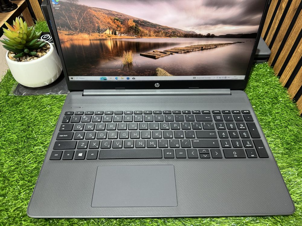 Ноутбук Hp Laptop 15s AMD 3020e/Ram8GB/SSD256GB/Radeon Graphics