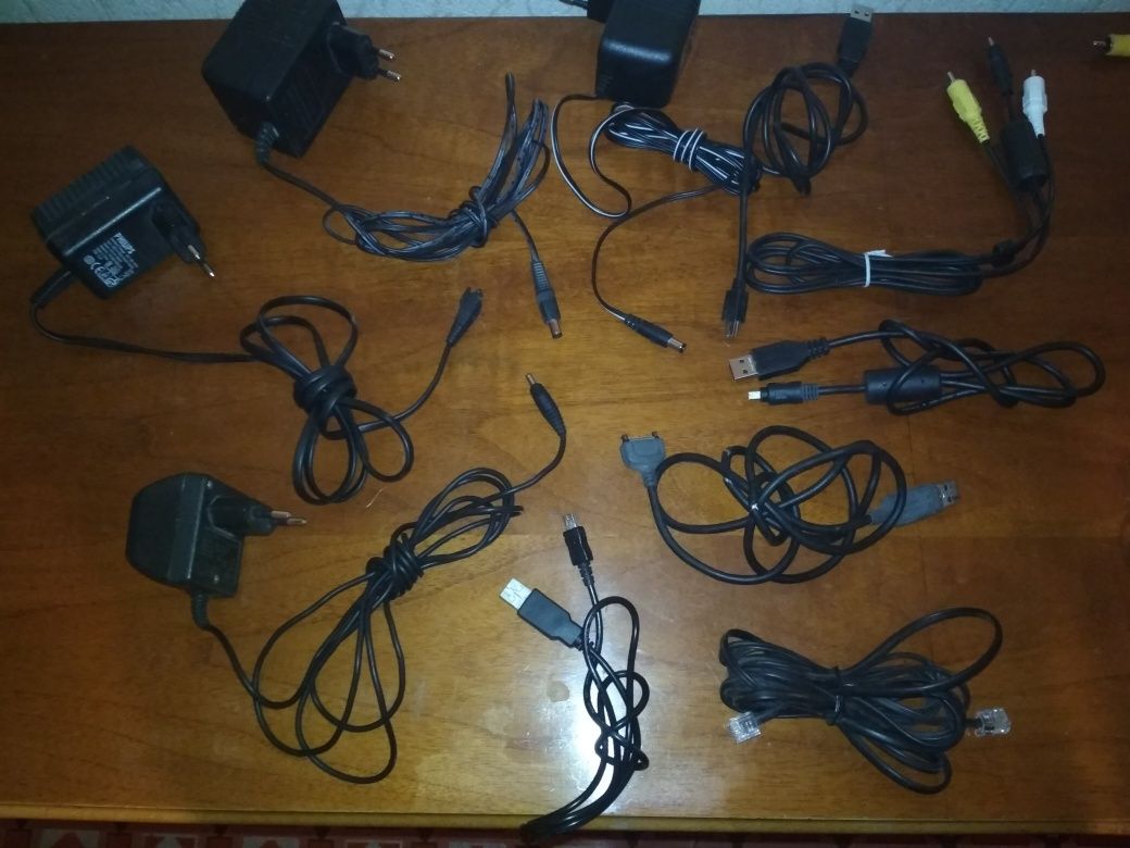 Адаптер,USB провод,зарядные устройства,Провода от техники, телефонов