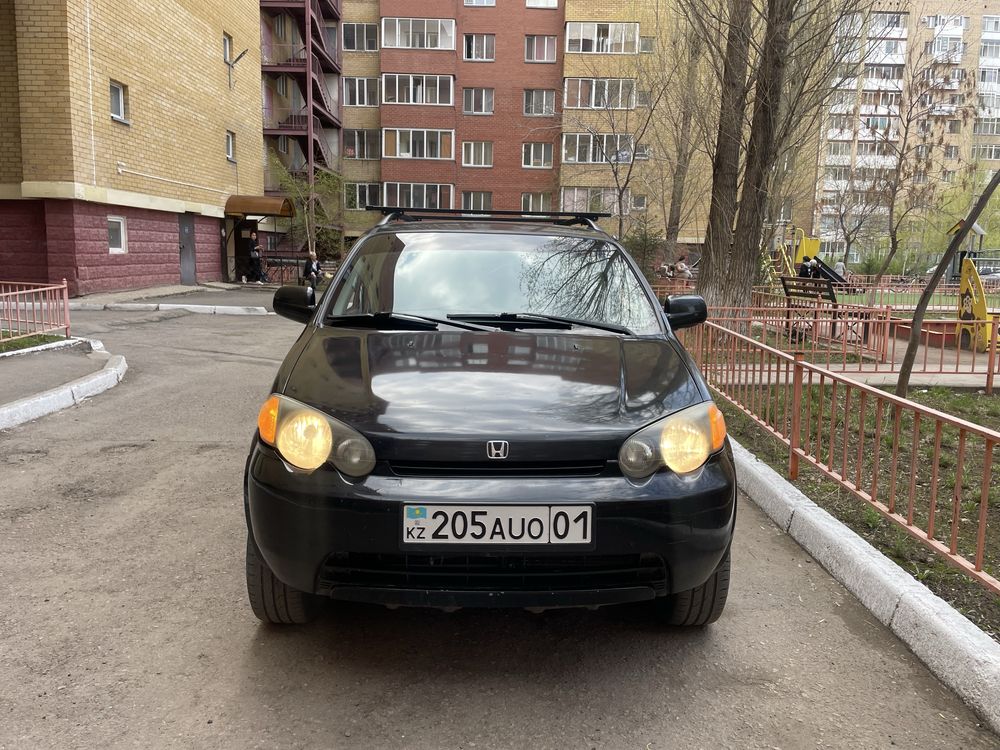 Хонда HR-V 2000 год 1.6 механика полный привод
