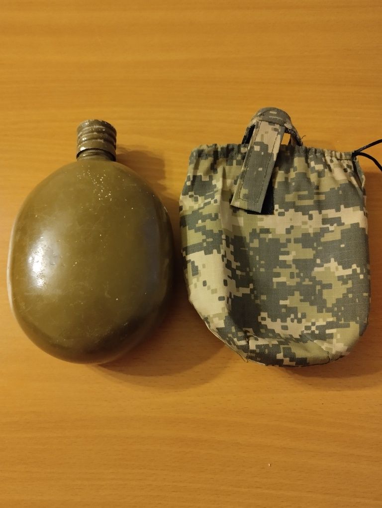 Рубашка белая и военные ,фляжка с чехлом