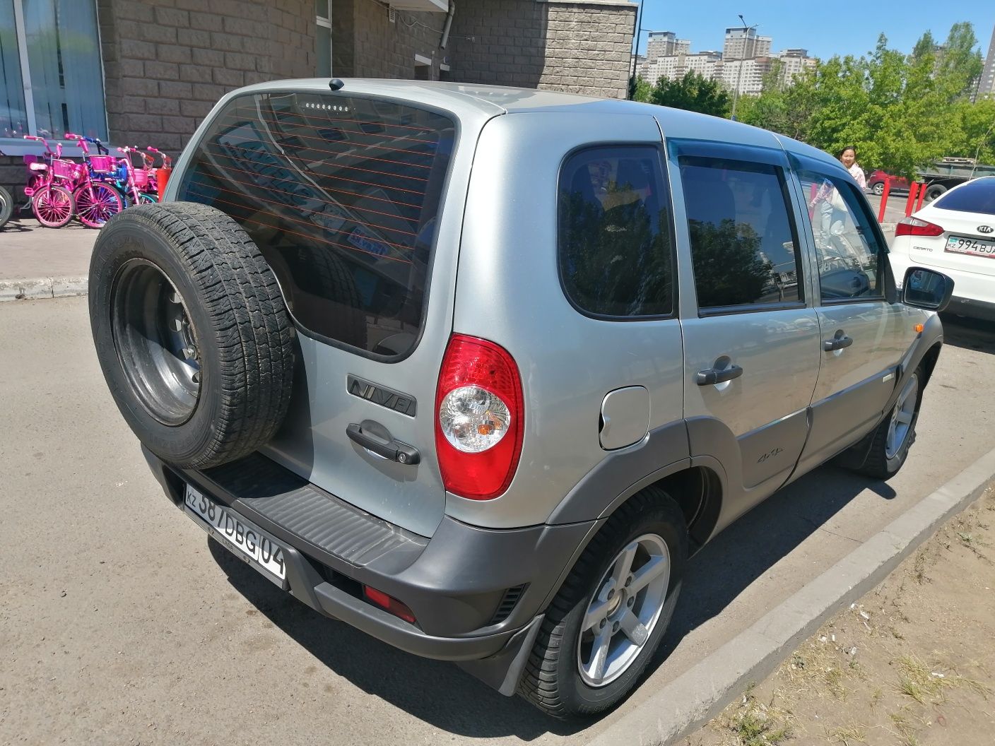 Продам ниву шевролет