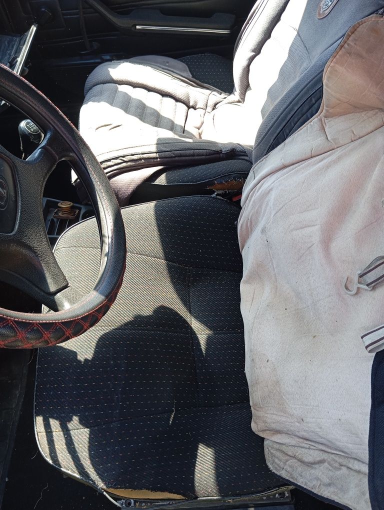 Продам комплект сиденья