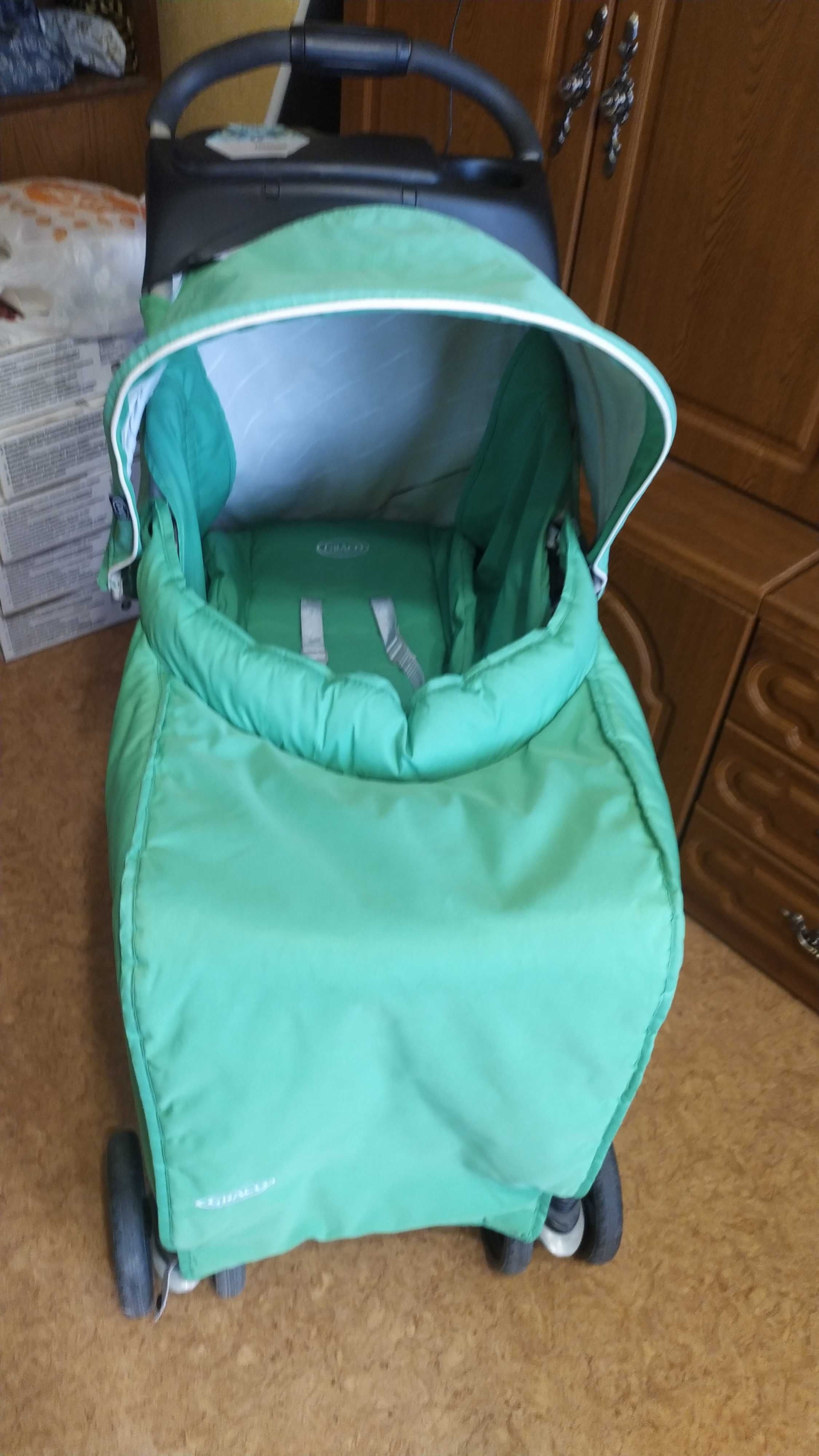 Продам коляску Graco с автокреслом (made in USA)