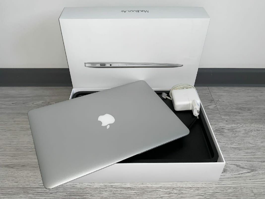 Macbook Air 2017/в идеальном состоянии