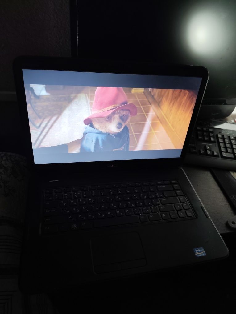 Dell ноутбук в отличном состоянии