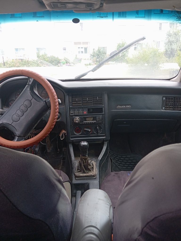 Ауди б4.1994 г.в.обем 2.
