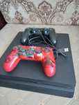 Продам приставку PS4
