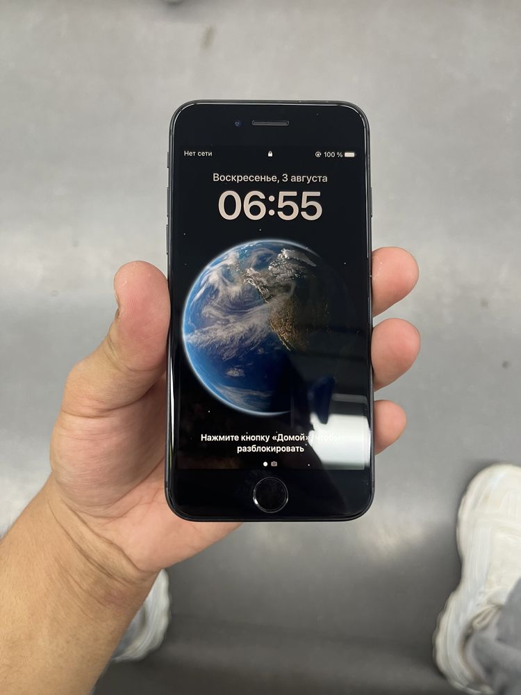 Продается Iphone 8