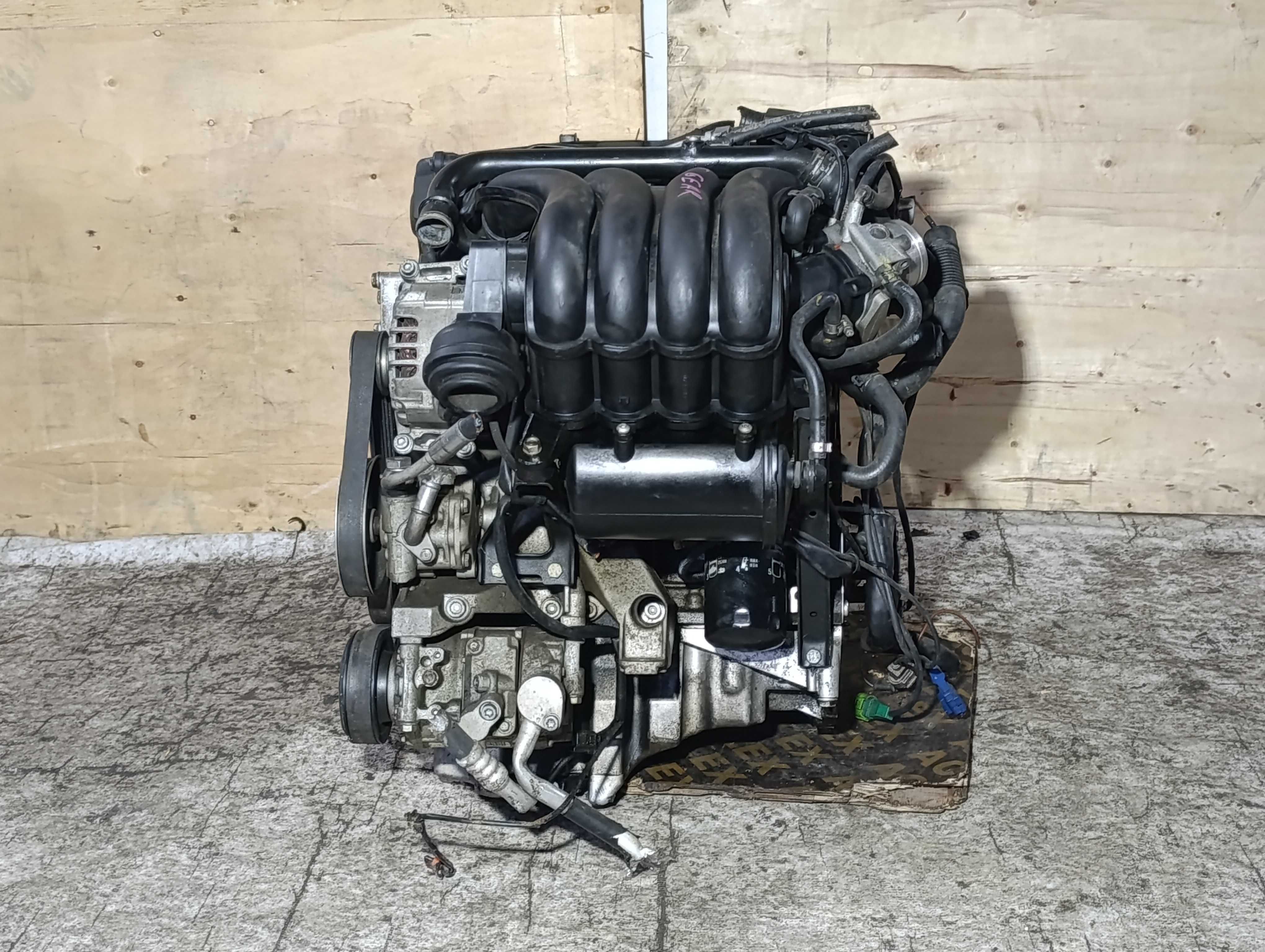 Двигатель мотор ALT 2.0 Audi A6 C5 A4 B6 B7 VW Passat B5 00-08г