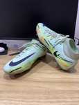 Бутсы Nike Phantom GT Dynamic Fit Elite FG Barely Green