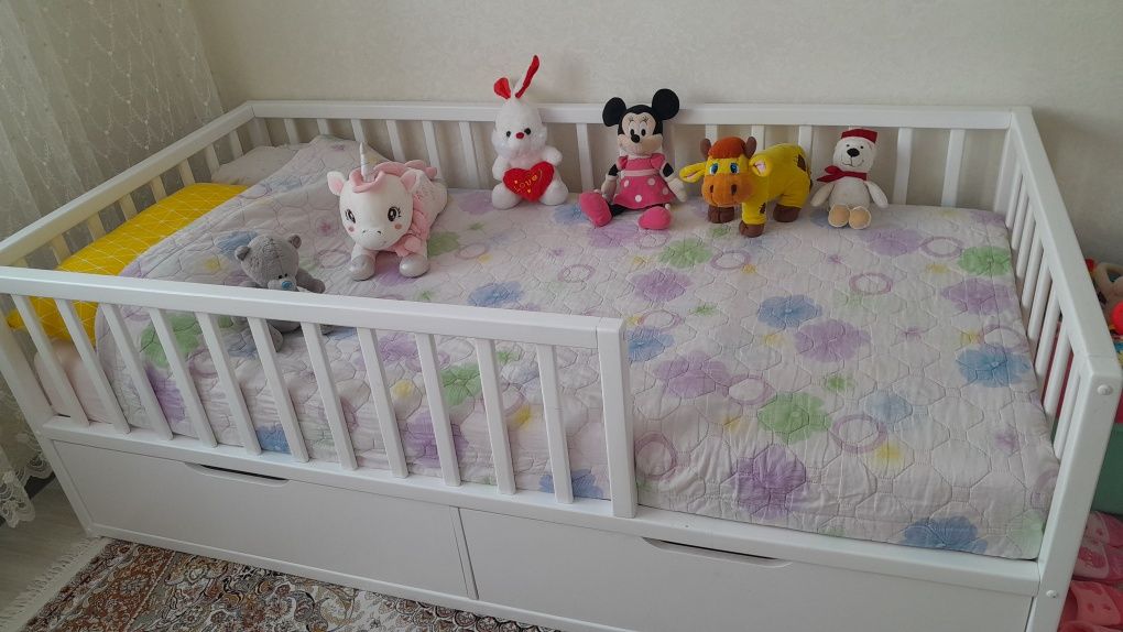Продам детские кроватки