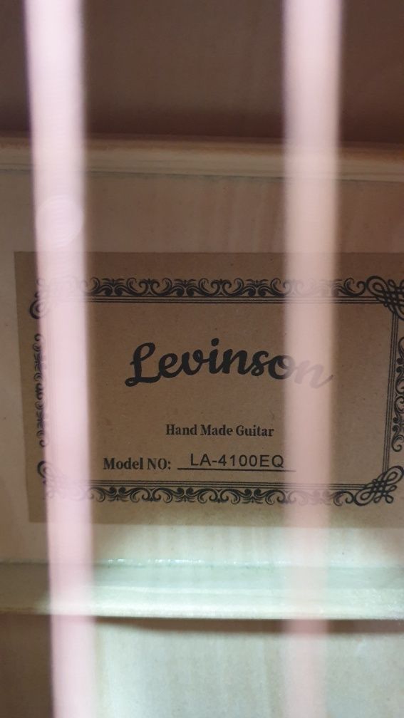 Электроакустическая гитара Levinson