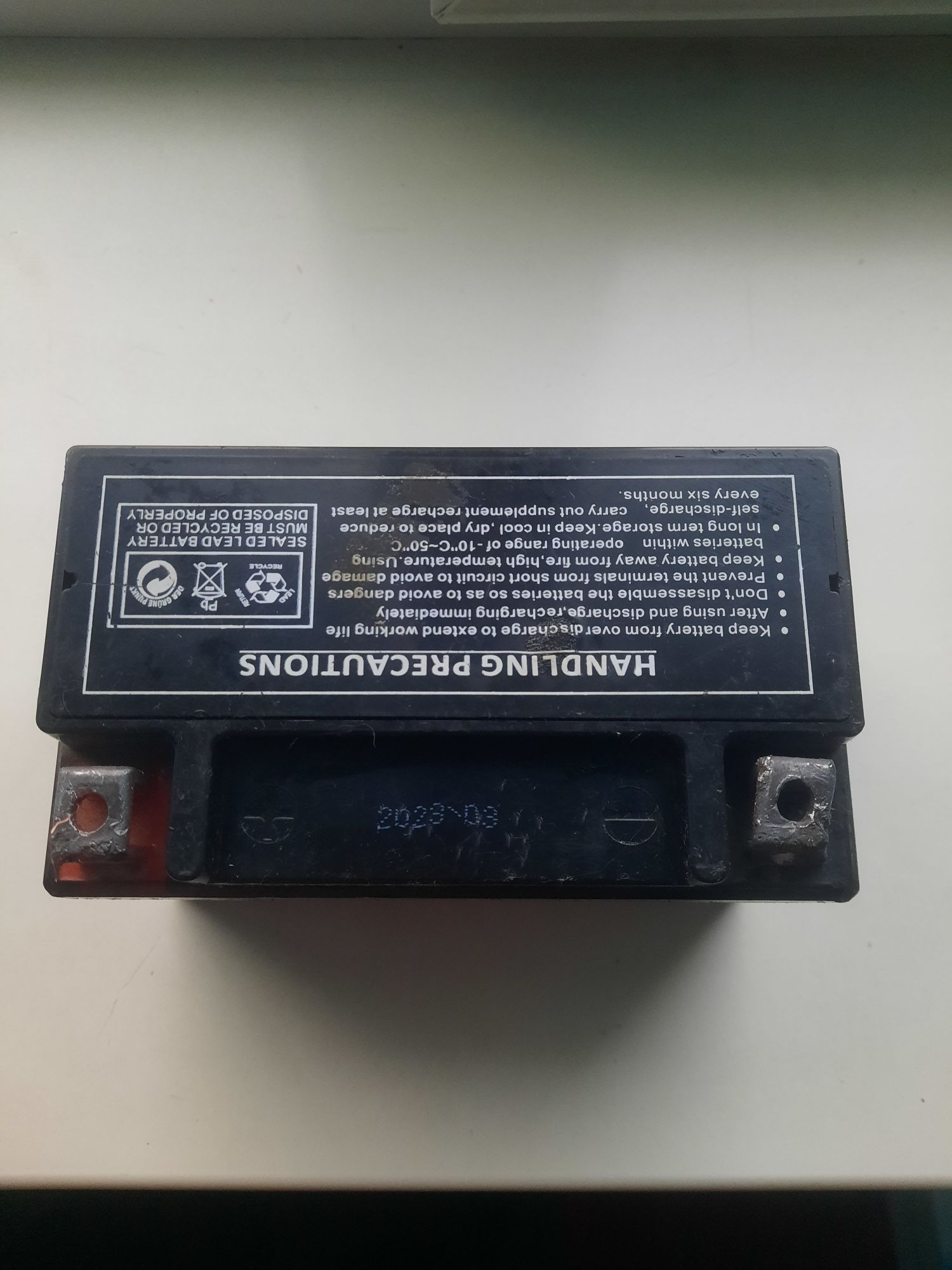 Продам акумулятор.
