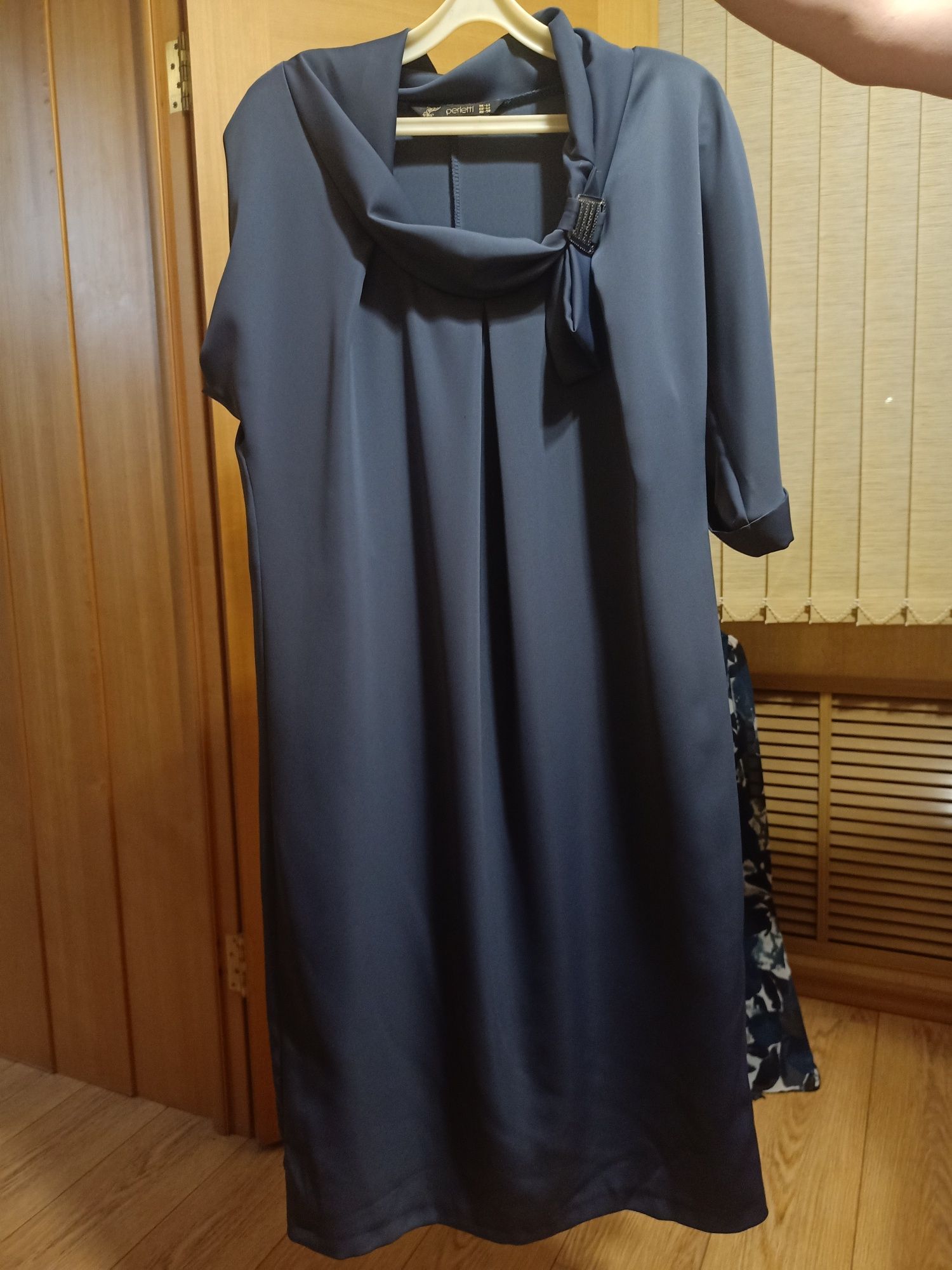 Женские платья и блуза