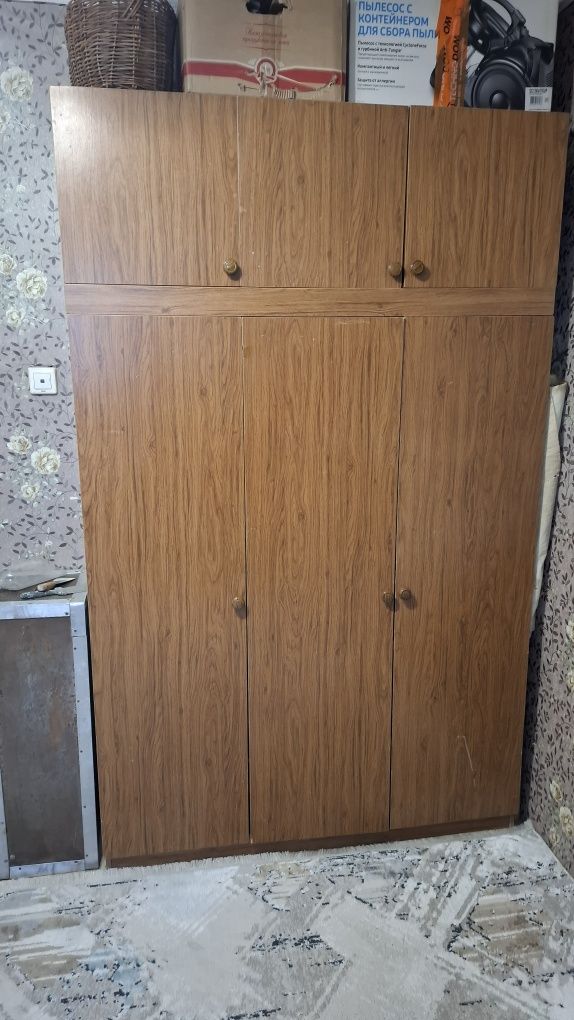 Продам шкаф комплект