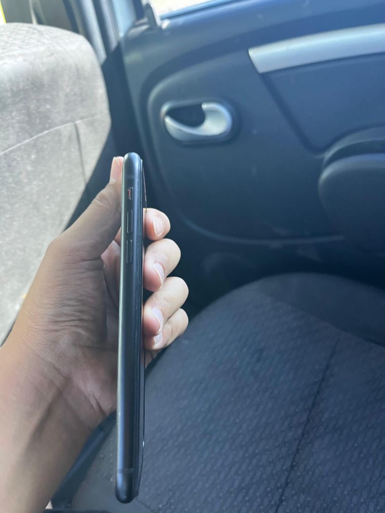 Iphone xr емкость «100»