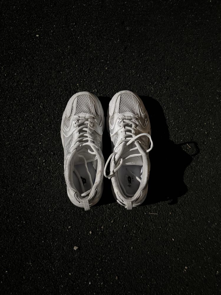 Продам кроссовки New Balance 530