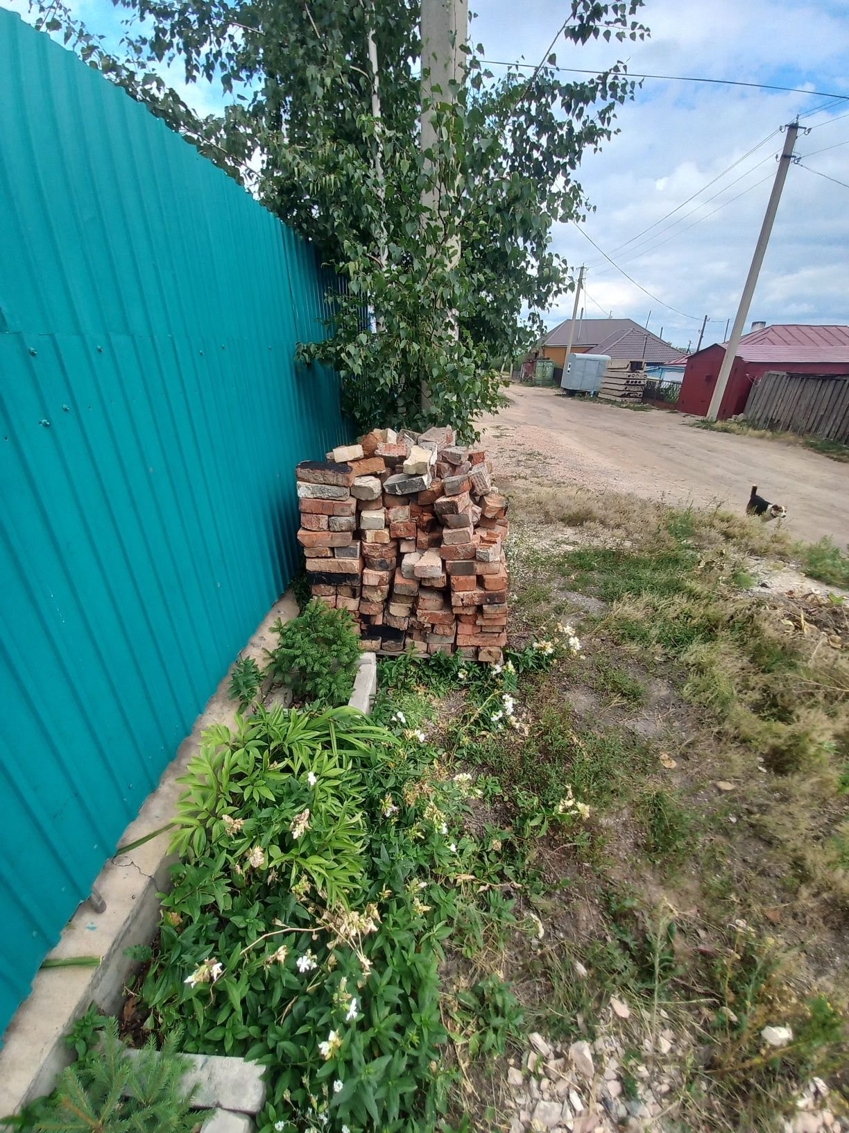 Кирпич,б/у. Цельный и половинки.