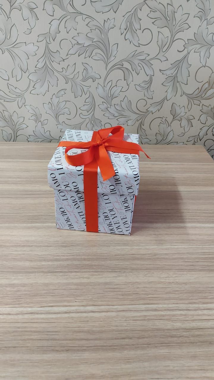 Раскрывающаяся коробка с сюрпризом