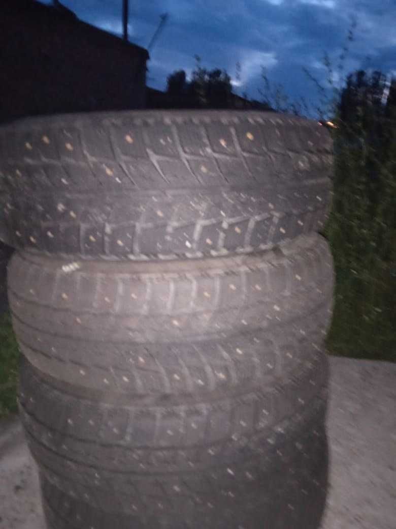 Продам зимнюю резину Landsail, 205/65/R16
