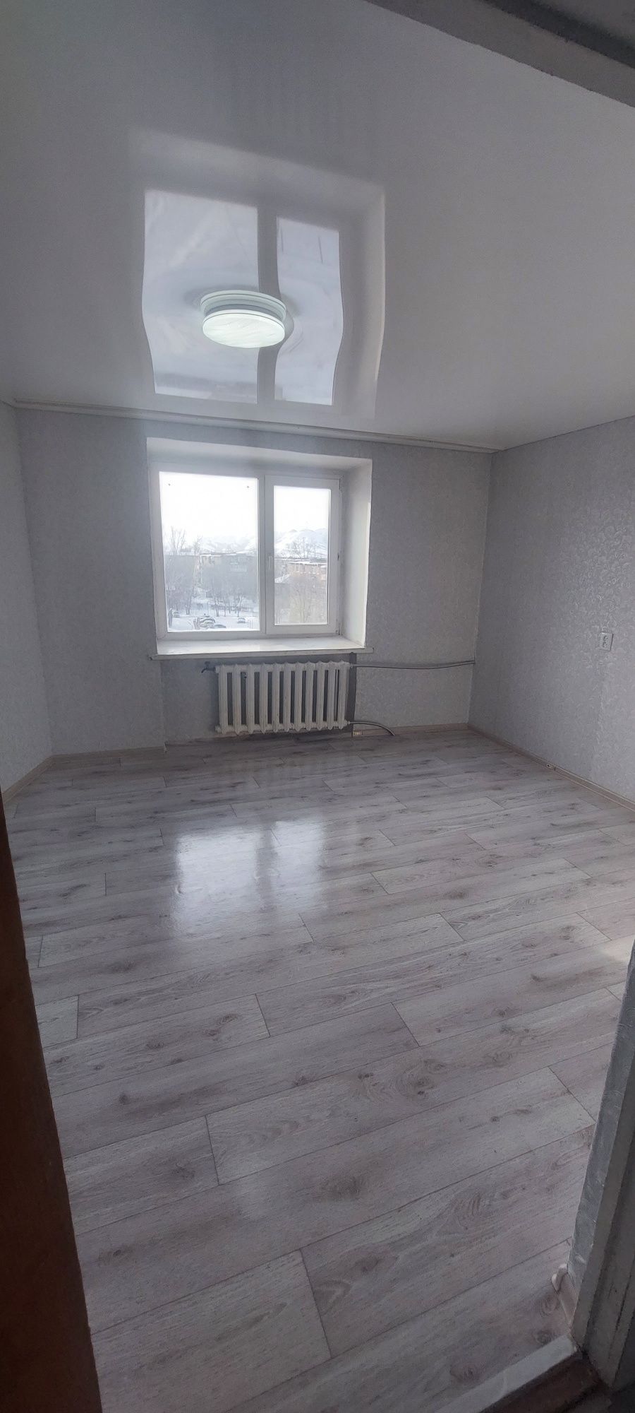 Продам квартиру 82 квадрата этаж пятый крыша профлист