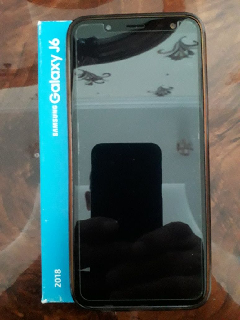 Смартфоны Samsung, Huawei