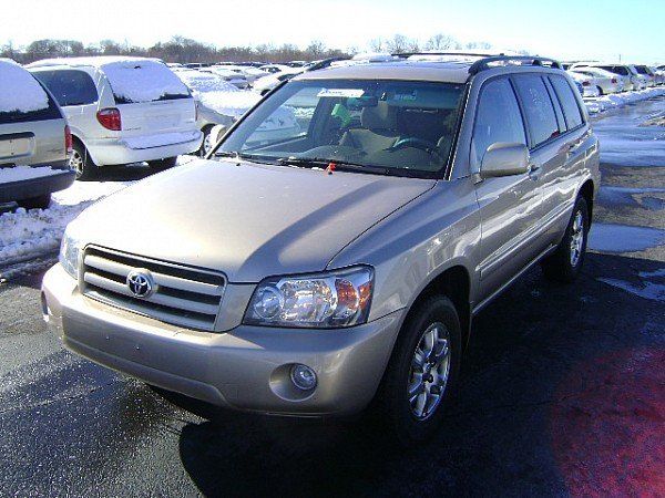 Бампер на Toyota Highlander 04-07 Хайландер 04-07 Хейландер