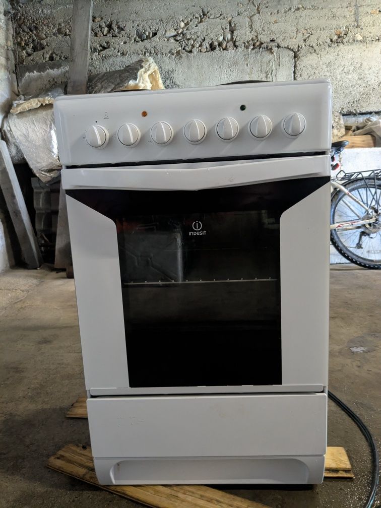 Электроплита INDESIT