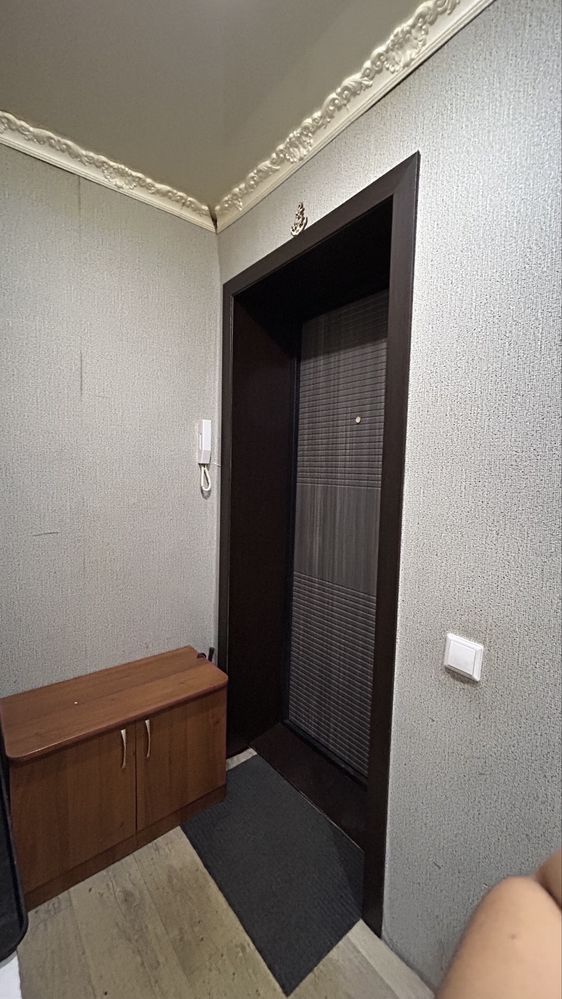Продам  2х комнатную квартиру Мира 11