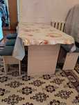 Подставка  и  стол