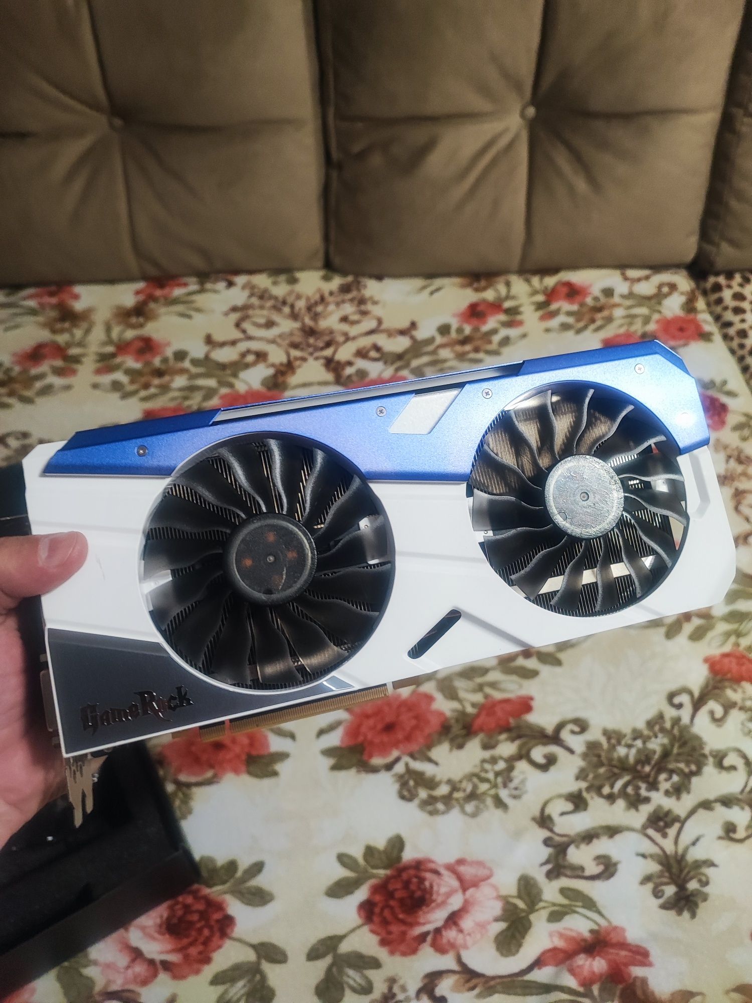 Видеокарта GTX 1070 8gb