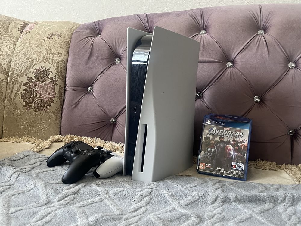 Продам Playstation 5  1 TB
