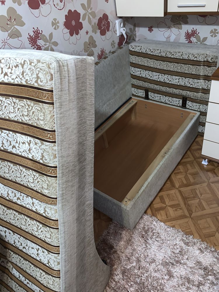 Продам две раскладные кровати