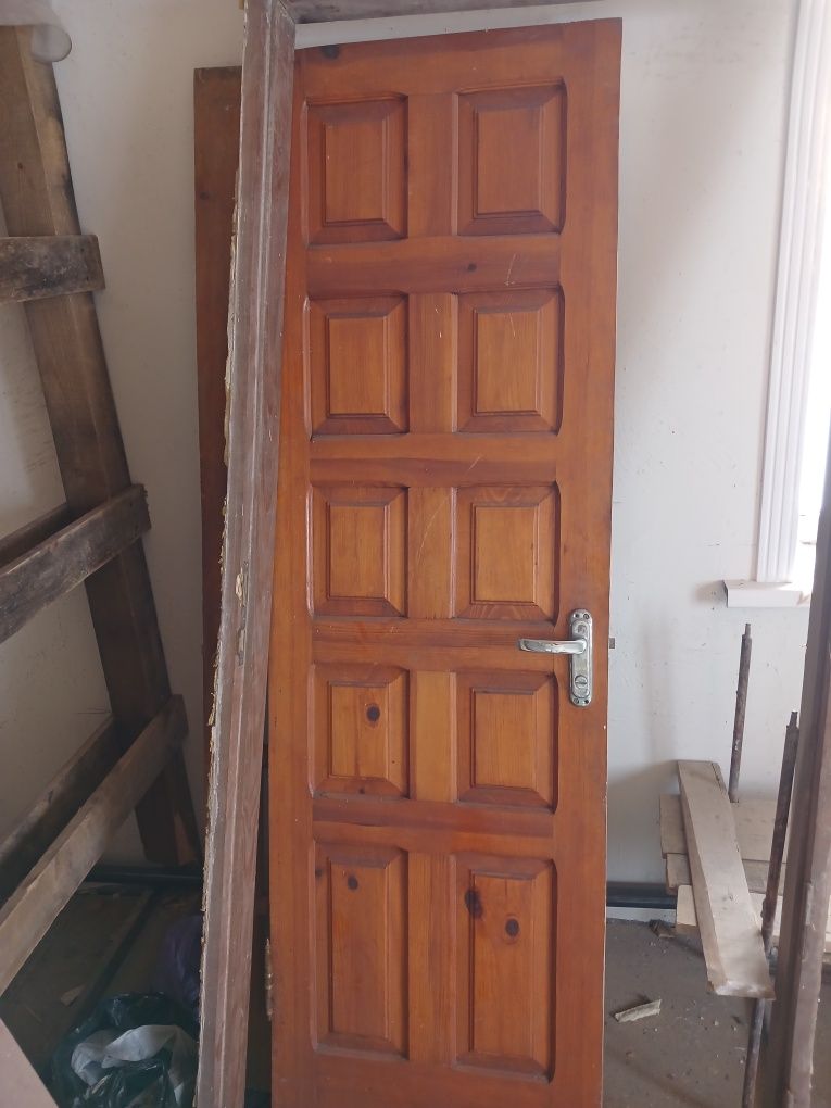 Продам двери размер разные