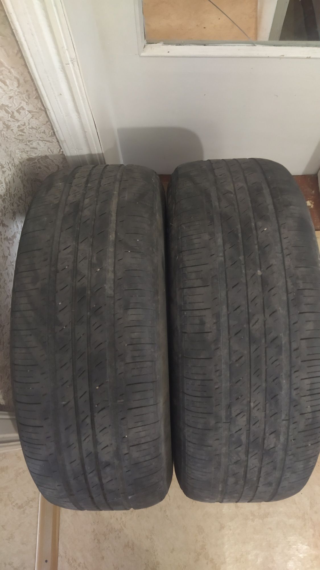 Продам шины 235/65/17