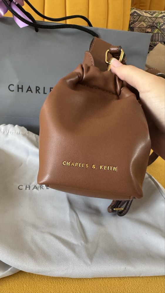 Сумка charles & keith новая с этикеткой