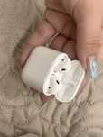 Продам наушники airpods 1