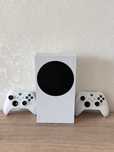 Xbox Series S 512Gb(в отличном состоянии)