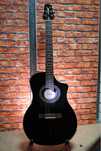 Продам гитару! Line 6 variax black