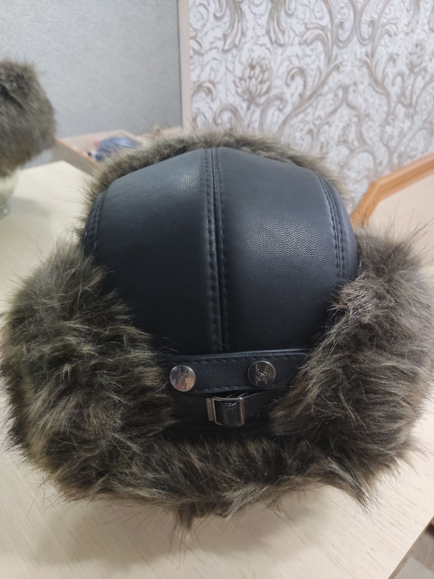 Зимняя шапка, продам. Б/у