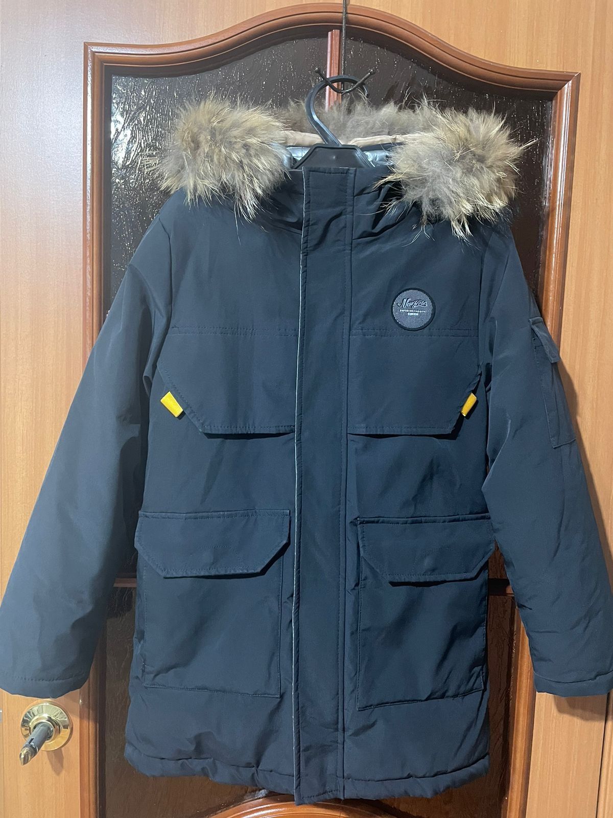 Продам куртку зимнюю