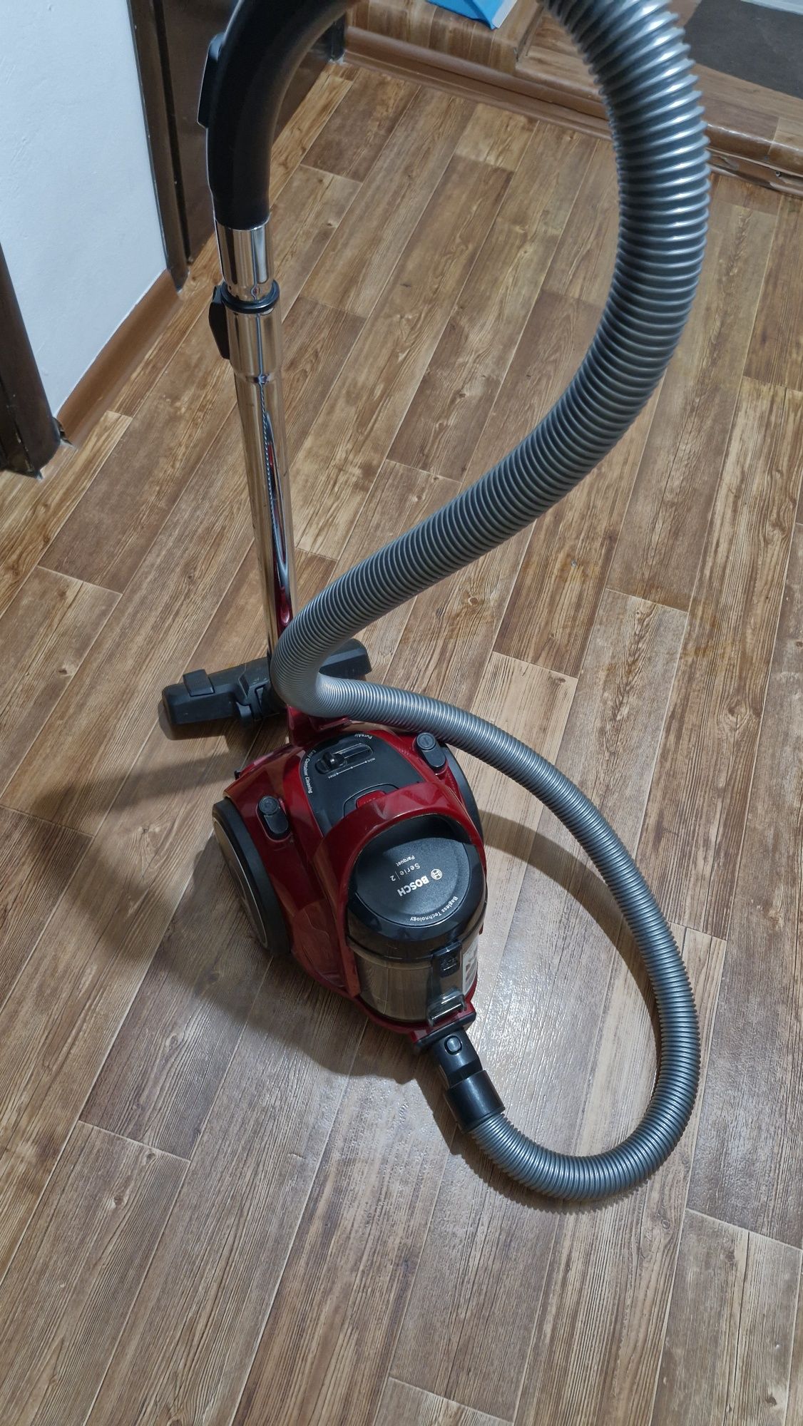 Пылесос Bosch, хорошее состояние