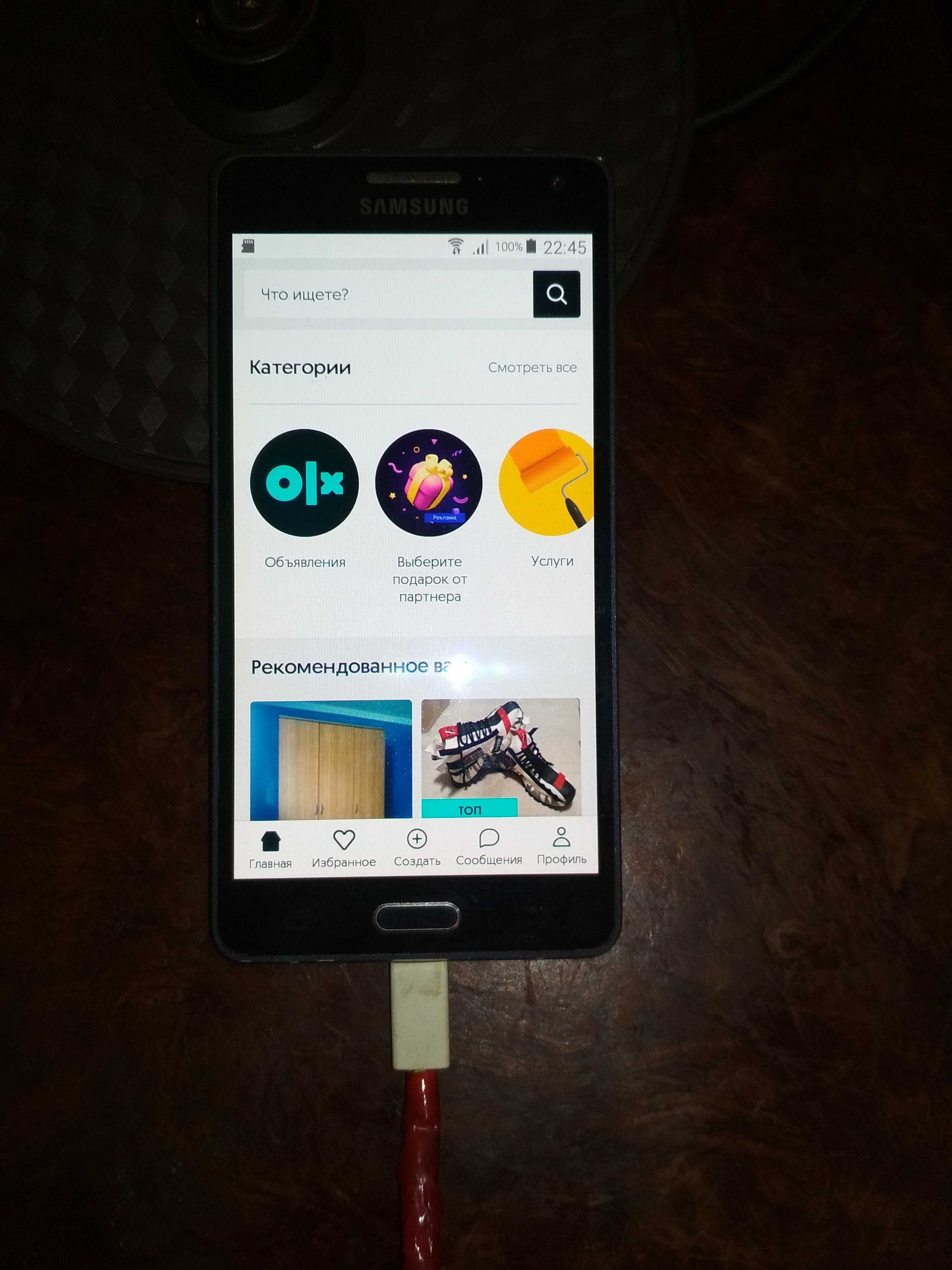 Смартфон Samsung Galaxy A5 SM-A500F Duos 2 ГБ/16 ГБ