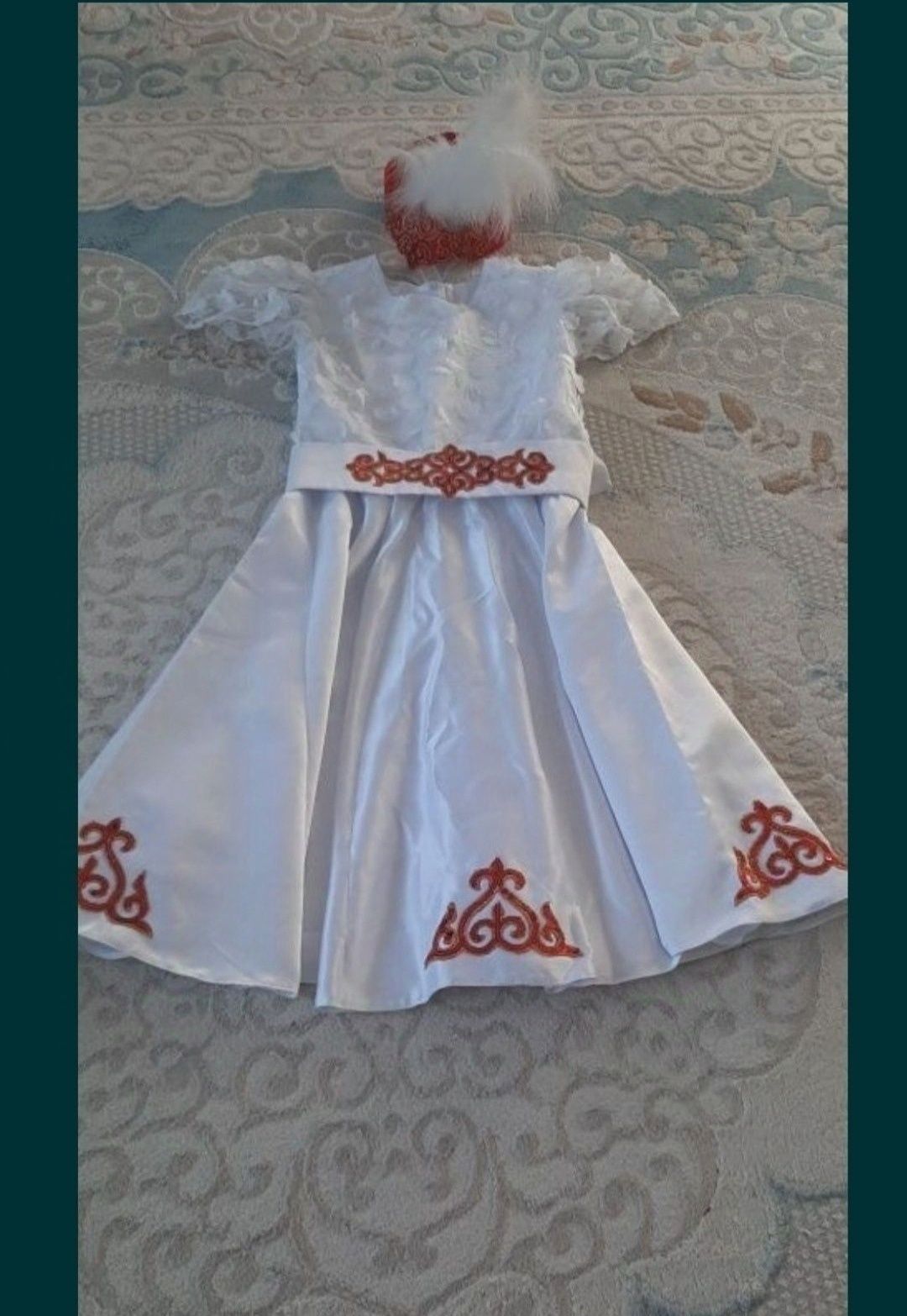 Продам платья,почти новая одели 2 раза